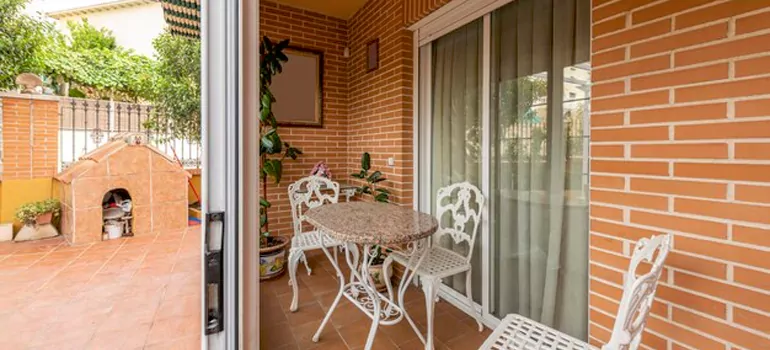 Adding Porch Enclosures To Your Home in Alameda, CA